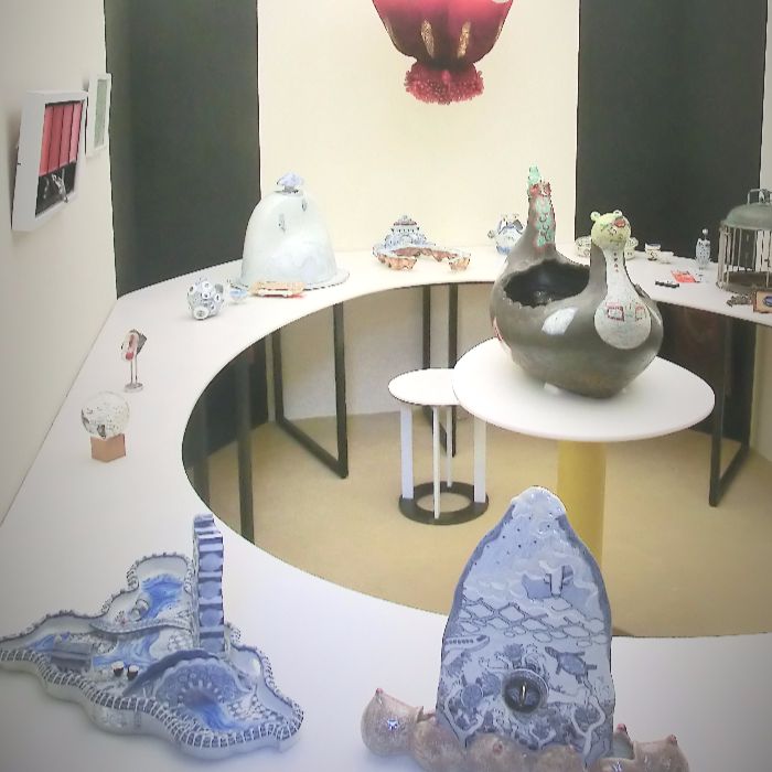 テーブル脚タマゴ型