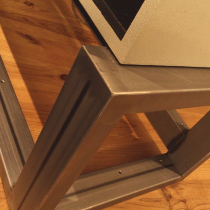 スピーカー台特注