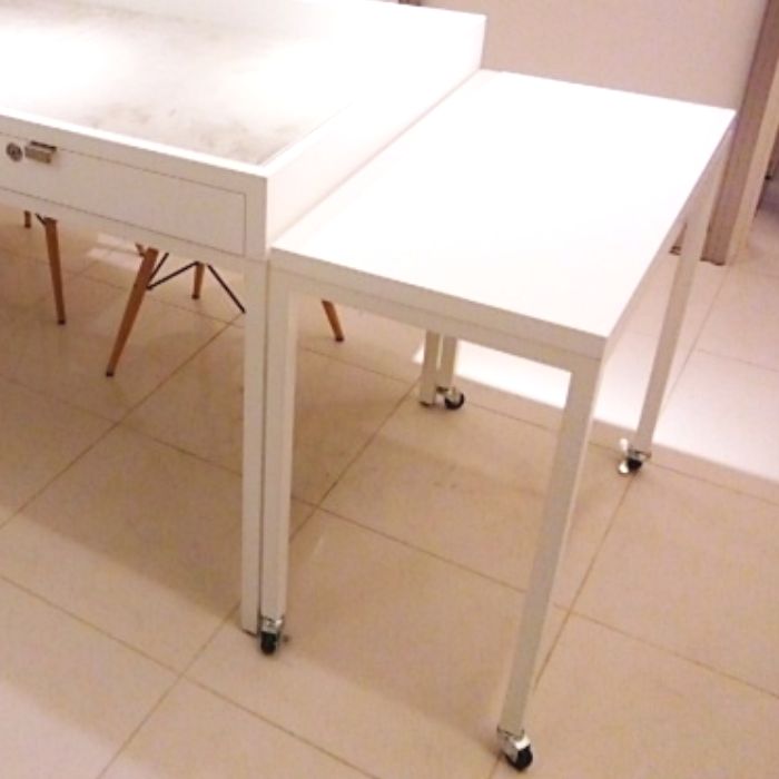 テーブル脚キャスター付