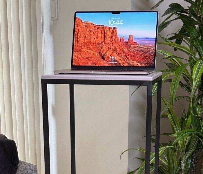 スタンディングパソコンデスク